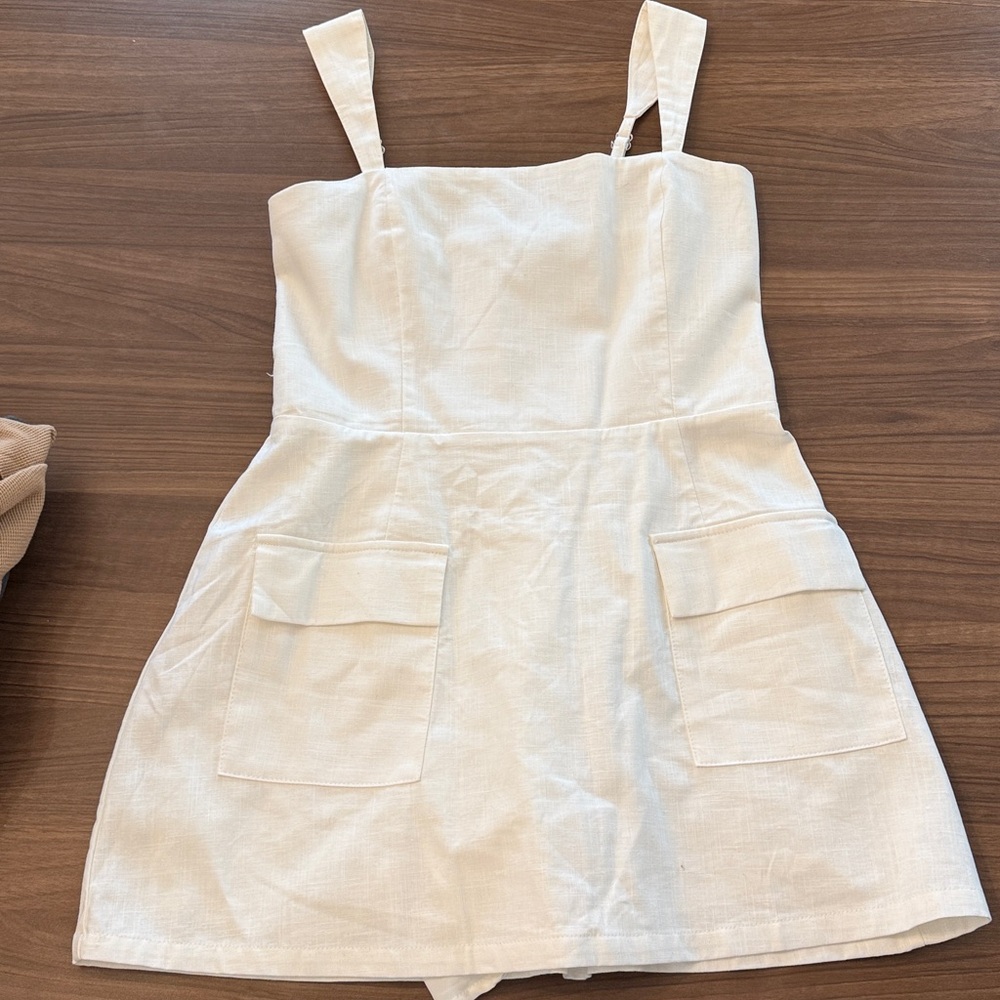 White Sleeveless romper with Pockets